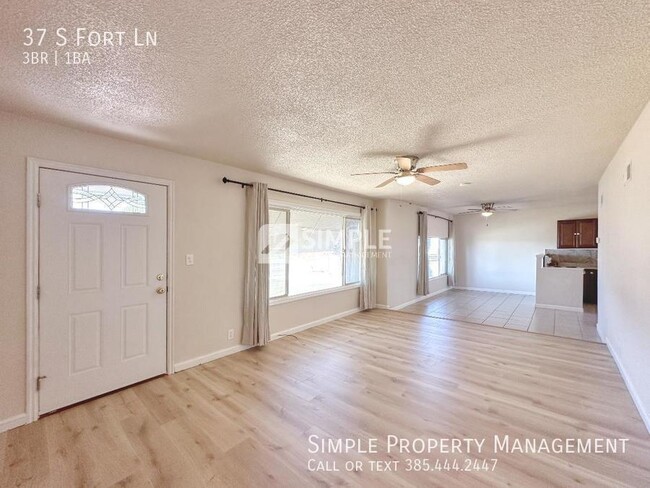 Building Photo - Single-level 3-BD home near Hill AFB!
