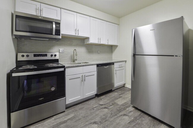 Foto del edificio - Lexington House Apartment Homes