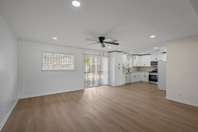 Foto del edificio - 3613 Crandon St