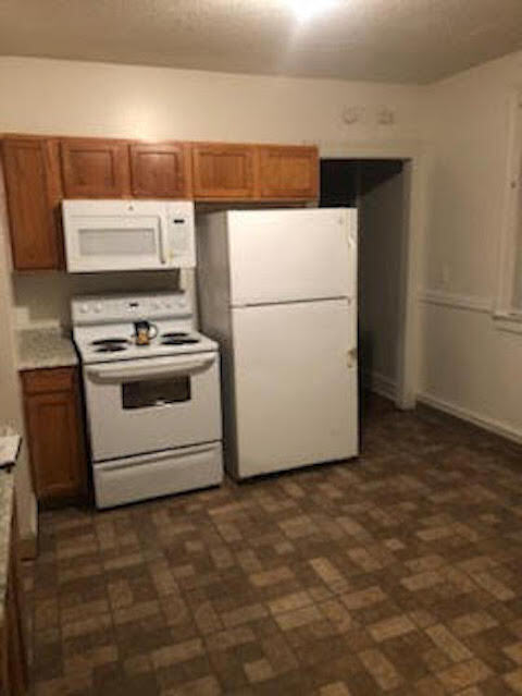 Kitchen Unit 39 - 39 Love Ln