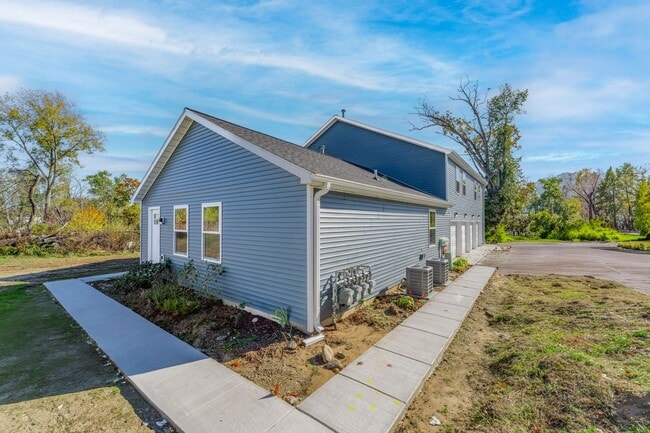 Building Photo - 7725 Timbercreek Ct