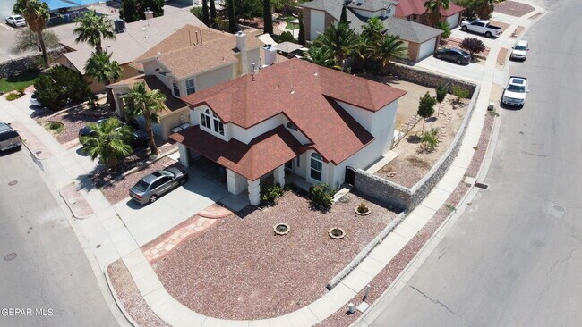 Foto del edificio - 608 Linda Johnson Ave
