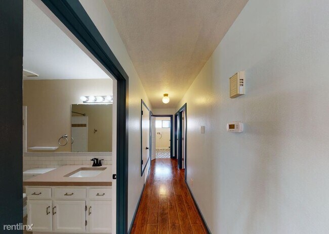 Building Photo - 4 br, 2 bath House - 725 Uranium Drive Nor...