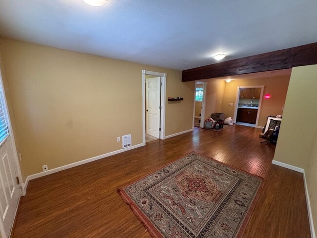 Building Photo - Bellingham 2 bedroom/1 Bathroom