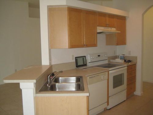 Building Photo - 1430 Red Apple Ln