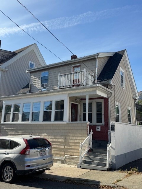 Building Photo - 142 Hamilton Ave