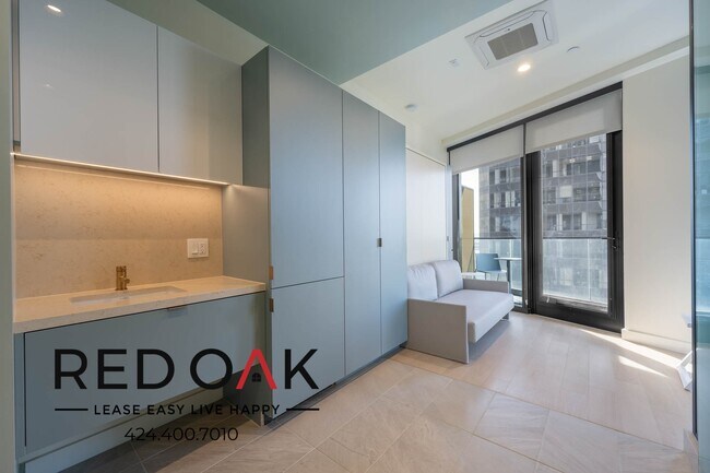Foto del edificio - ~8 Weeks FREE~ Fully Furnished, Luxury Pri...