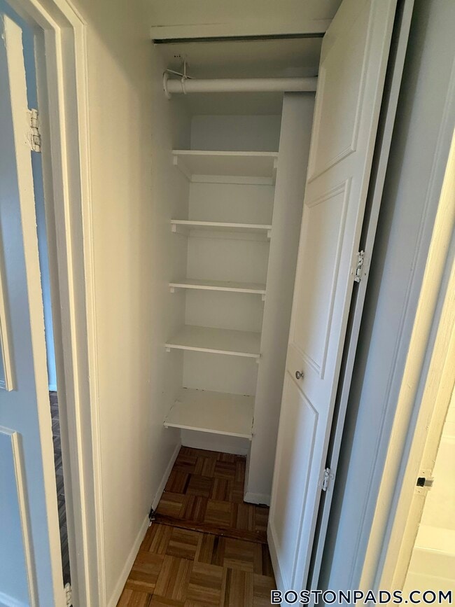 Building Photo - 185 Freeman St