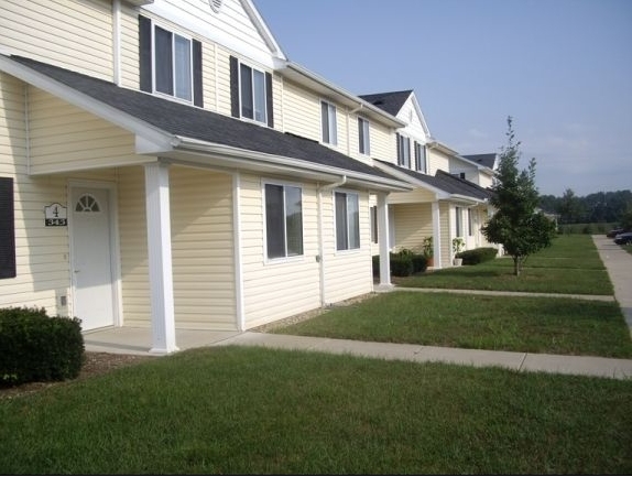 Building Photo - Berry Bush Village