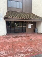 Building Photo - 600 W 3rd St