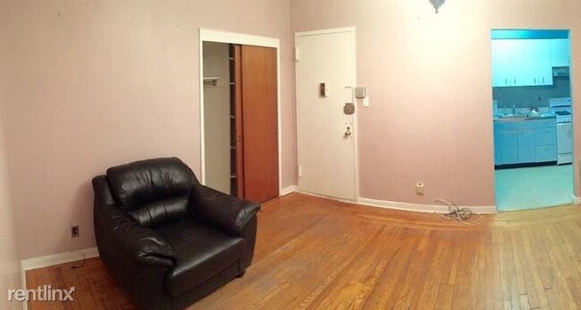 Building Photo - 2 br, 1 bath  - 2340 29th St