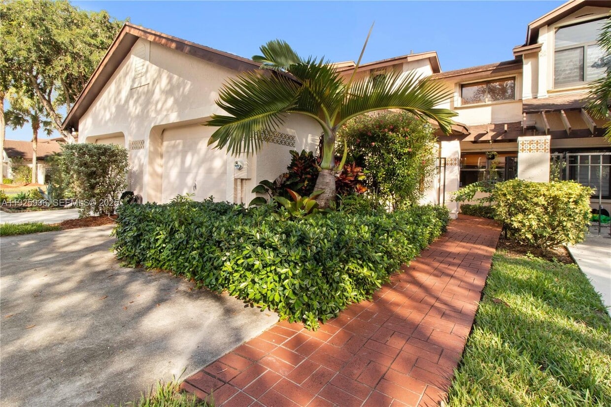 Foto principal - 10161 SW 137th Ct