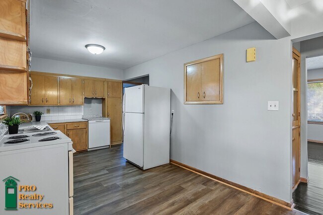 Building Photo - 3 Bedroom Home in New Prague