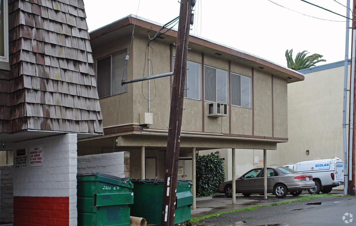 Building Photo - 2823 U St