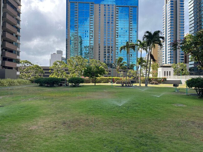 Foto del edificio - 1255 Nuuanu Ave