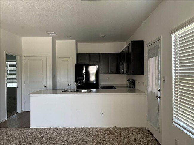 Building Photo - 1104 Minnow Ln