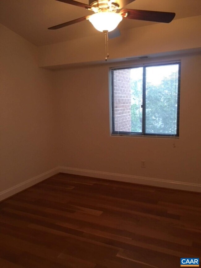 Building Photo - 102 Turtle Creek Rd