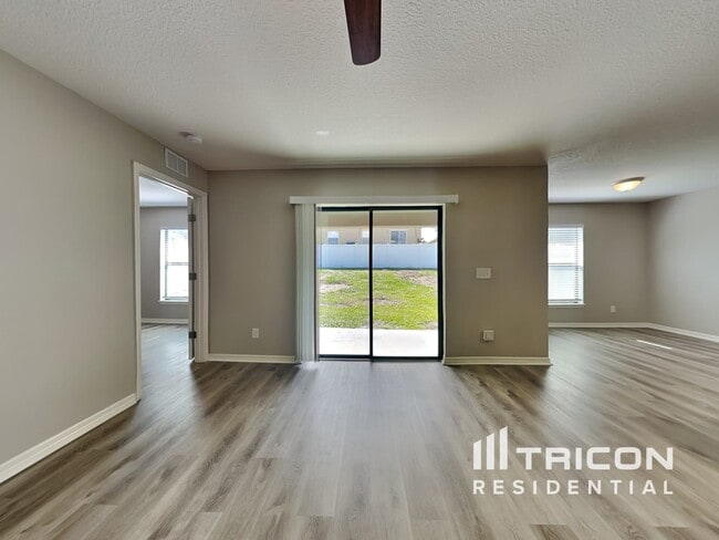 Building Photo - 1608 Fitzgerald Dr
