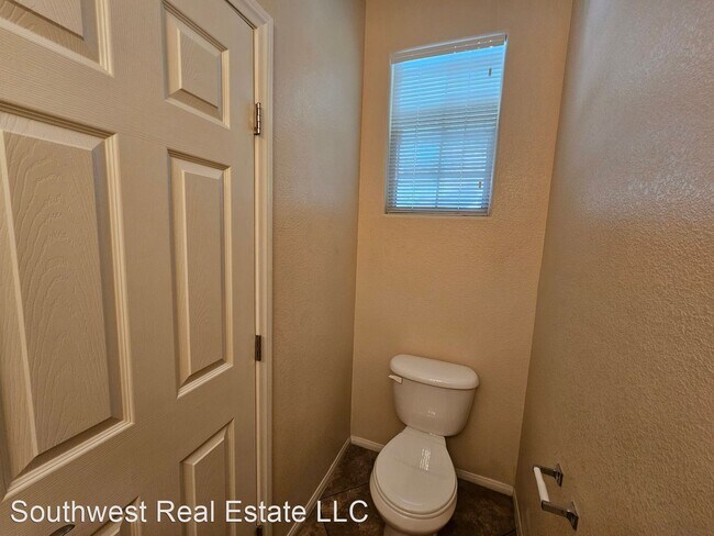 Building Photo - 4 br, 2.5 bath House - 7572 Swan Cove Court