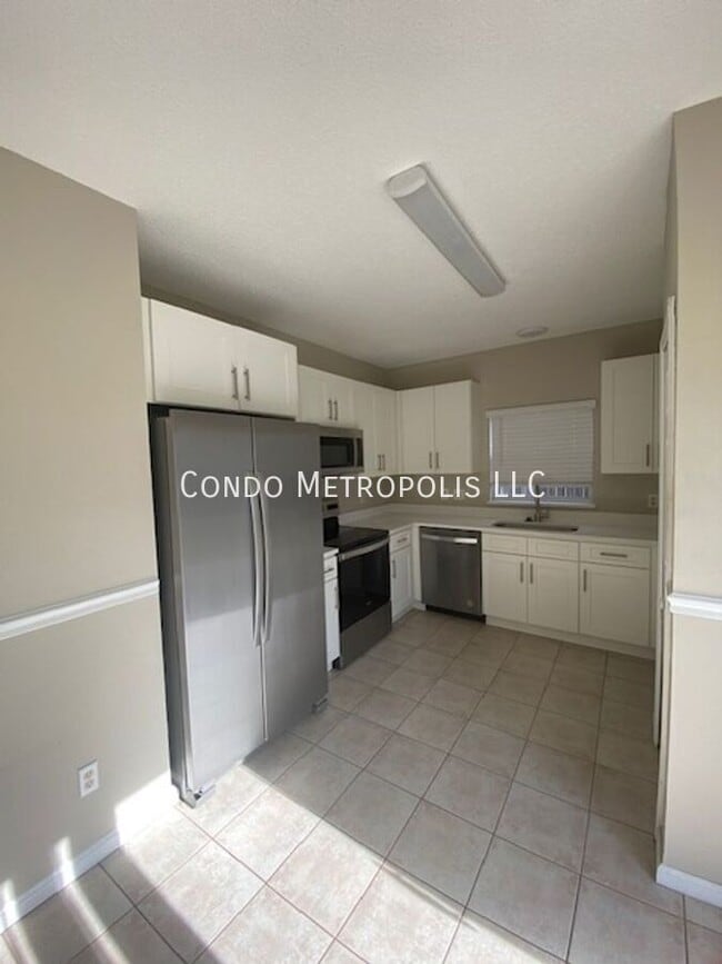 Building Photo - 2511 Woods Edge Cir