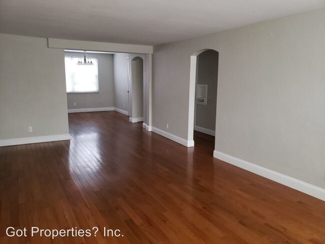 Building Photo - 7723-7747 Wild Plum Ln