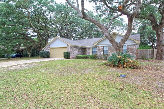 Building Photo - Bay Meadows 3BR Home Near NAS Pensacola with Granite Kitchen & Fenced Backyard
