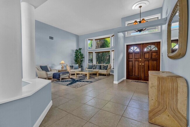 Foto del edificio - 22323 Martella Ave