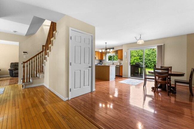 Building Photo - 4141 Crystal Creek Dr