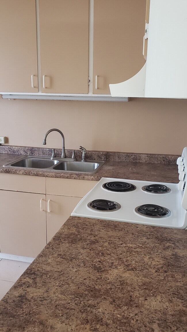 Cocina - 95-061 Waikalani Dr