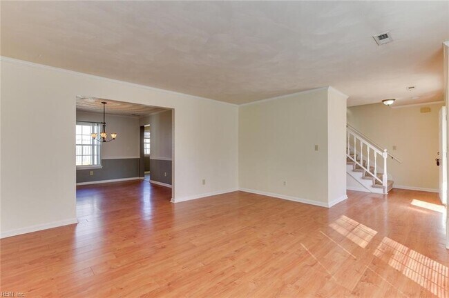 Foto del edificio - 1025 Taylor Rd