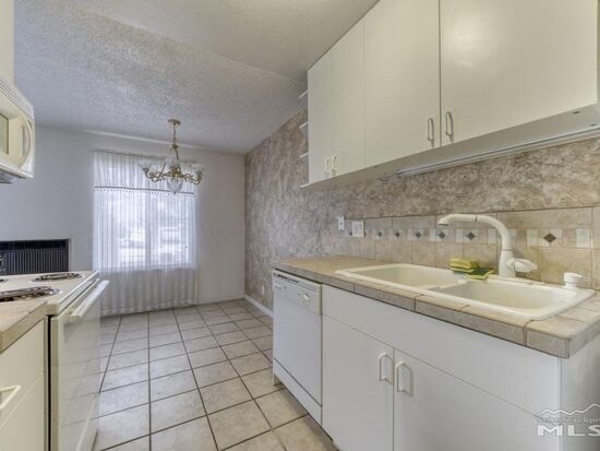 Foto del edificio - 4608 Neil Rd