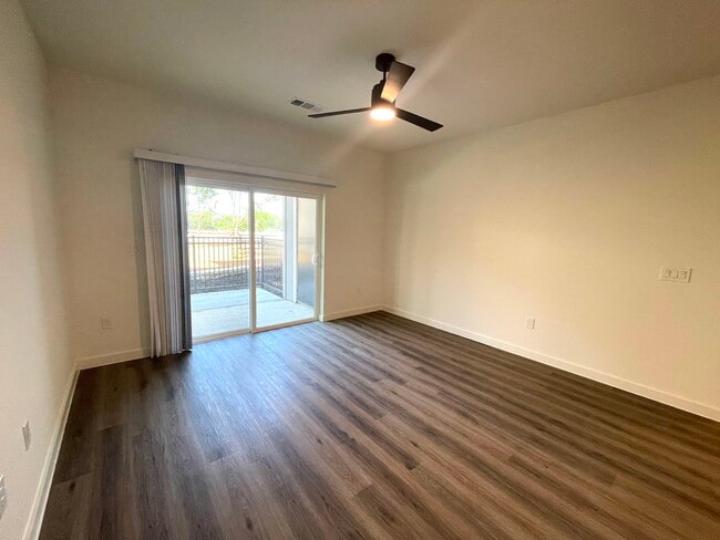 Foto del edificio - 701 Saginaw Sq Blvd