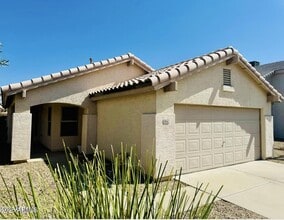 Building Photo - 3924 E Renee Dr