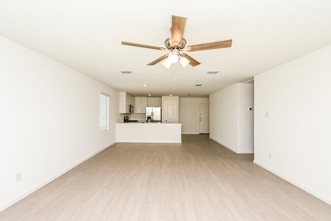 Building Photo - 2236 Crested Saguaro St