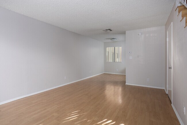 Foto del edificio - 12653 Oxnard St