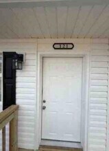 Building Photo - 117 N Helen St