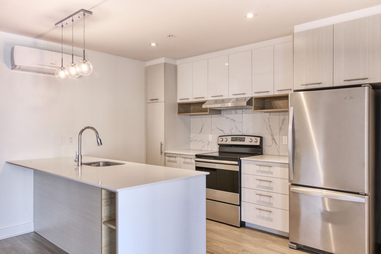 Innova Condos Apartments 9675 Papineau Montréal, QC