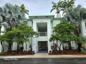 Building Photo - 5300 NW 87th Ave