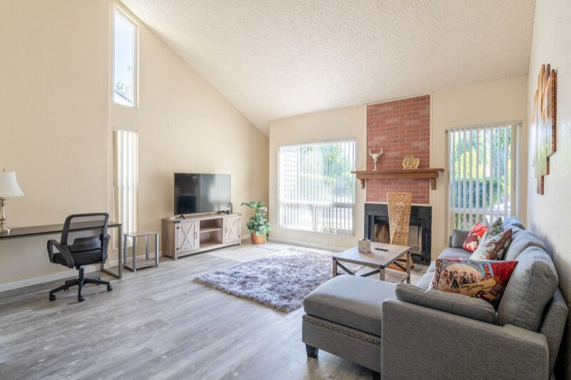 1504 Pierce Dr, Clovis, CA 93612 Townhome Rentals in Clovis CA