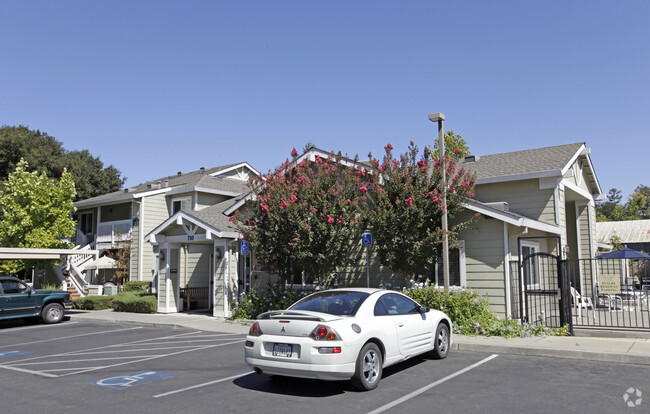 Building Photo - The Reserve at Napa