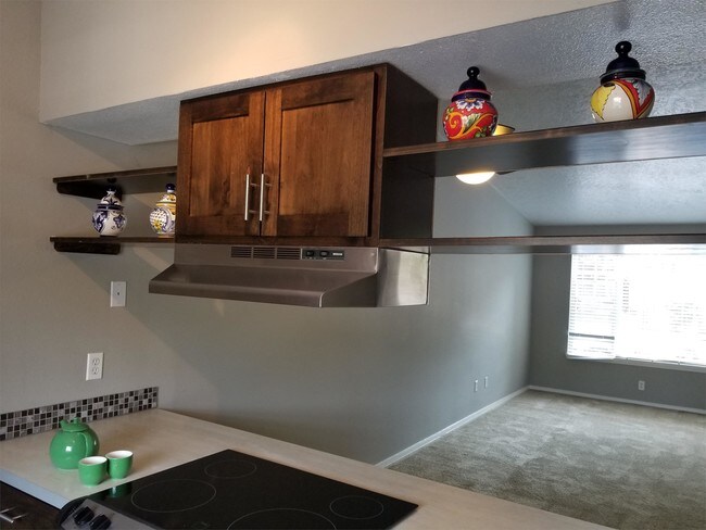 Foto del edificio - 250 Evergreen Rd