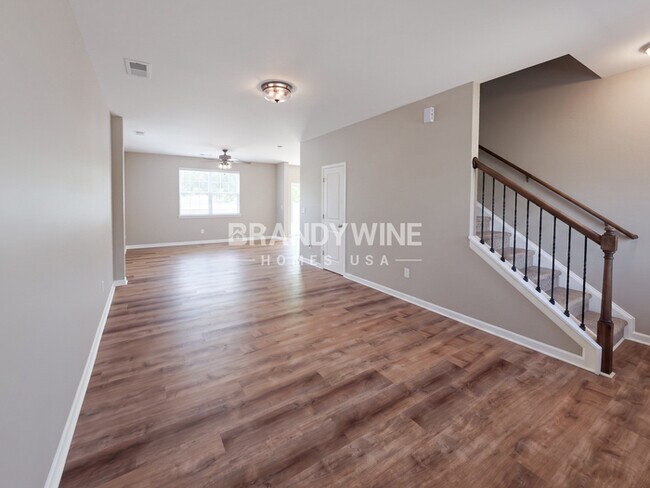 Foto del edificio - 6825 Pennyroyal Wy