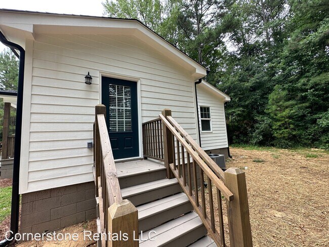 Building Photo - 2 br, 1 bath House - 54 Miller Road