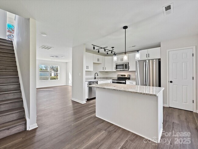 Building Photo - 3201 Decapolis Dr