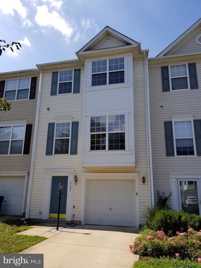 Building Photo - 6185 Newton Ln