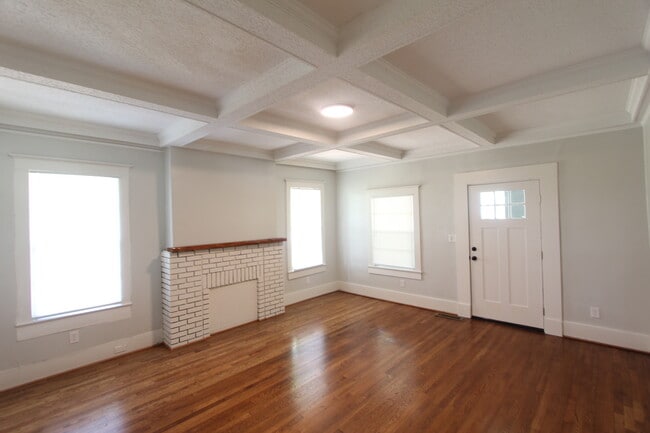 Building Photo - 4753 2nd Ave N