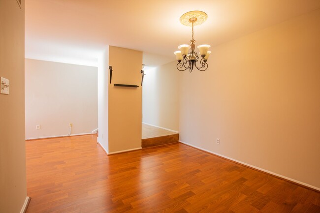 Foto del edificio - Lovely 2 BR/2 BA Condo in Beltsville!