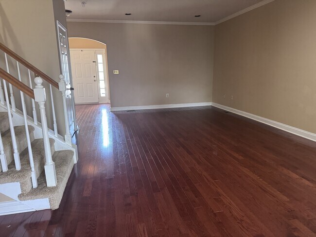 Foto del edificio - 654 Fawn Cir