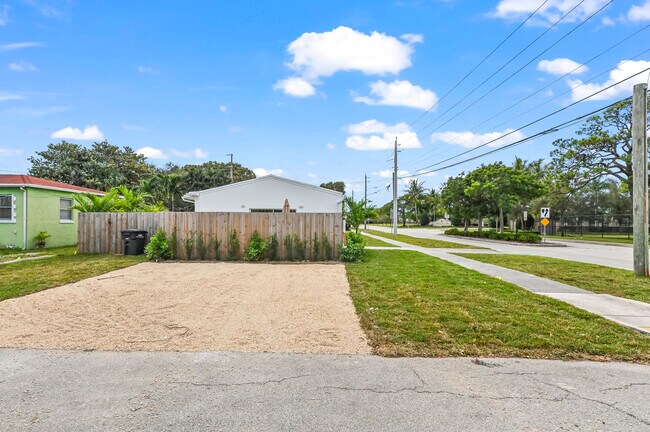 aparcamiento - 3400 Parker Ave