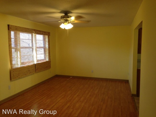 Foto del edificio - 2022 N Lisa Ln